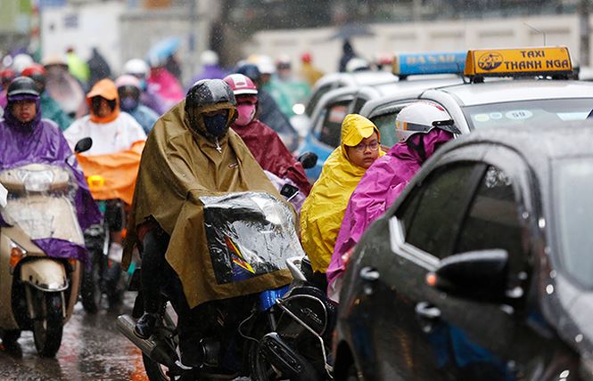 Hà Nội rét nhất từ đầu đông, cuộc sống người dân đảo lộn Hà Nội rét nhất từ đầu đông, cuộc sống người dân đảo lộn